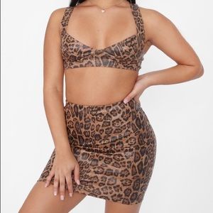 Leopard set